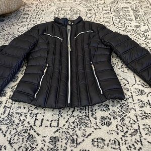 Laundry puffer jacket size medium NWOT